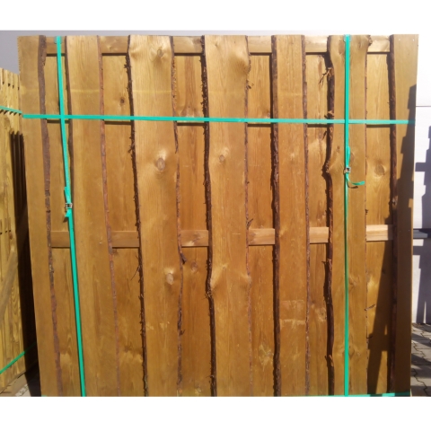 Bohlenzaun Starkis 180x180cm Kiefer kdi gr&uuml;n, aus unbes&auml;umten s&auml;gerauhen Bohlen